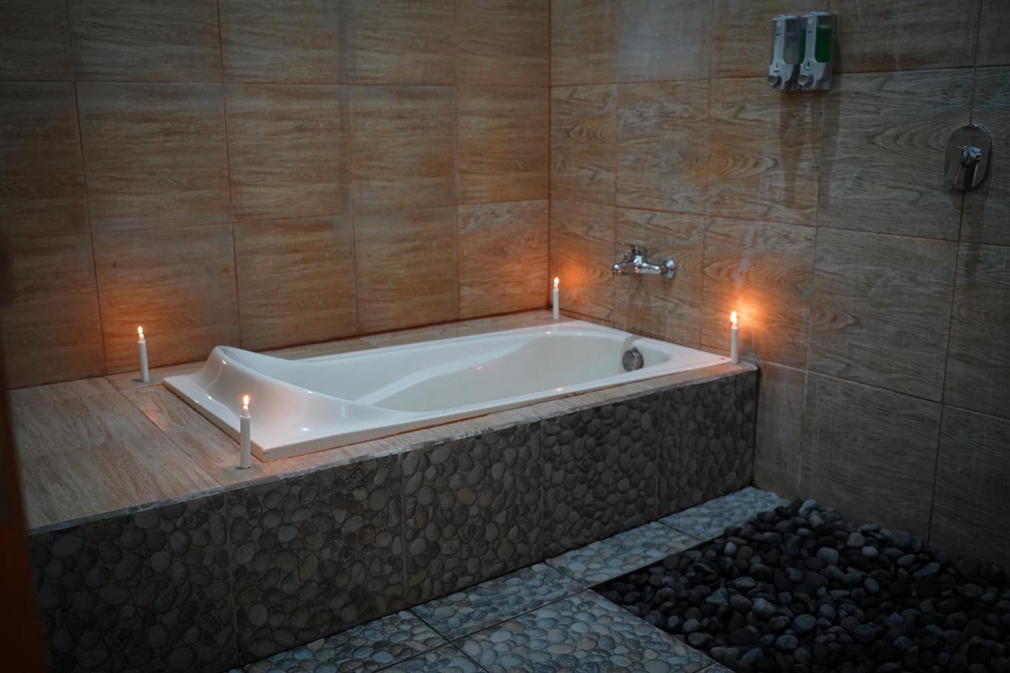 Wahyu Masari Homestay Sakti Ngoại thất bức ảnh
